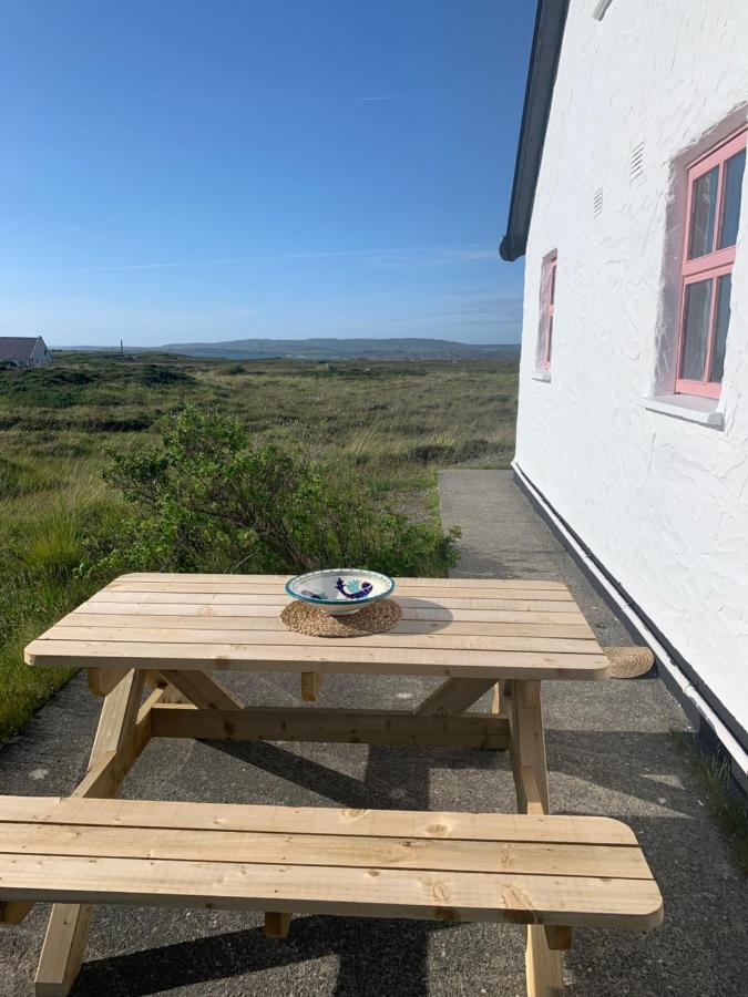 Pink Cottage Ballyconneely Exterior foto